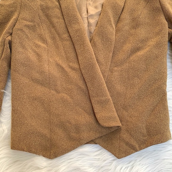 Alberto Makali Camel Open Front Drape Blazer - Picture 5 of 12